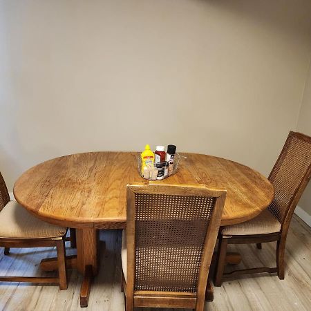 Economical Homestay Burnaby Luaran gambar