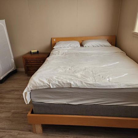 Economical Homestay Burnaby Luaran gambar