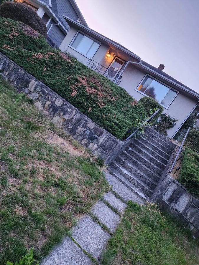 Economical Homestay Burnaby Luaran gambar