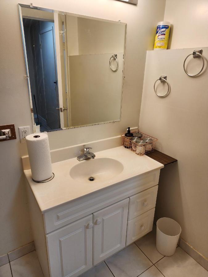 Economical Homestay Burnaby Luaran gambar