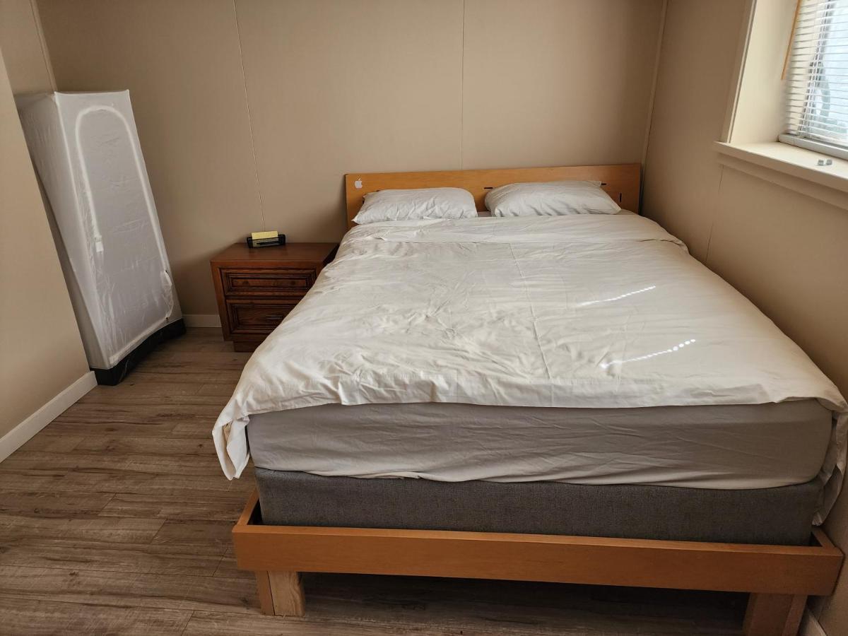 Economical Homestay Burnaby Luaran gambar